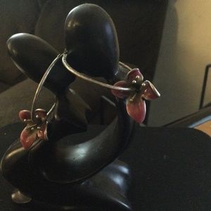 Like new silver tone and pink flower hoop earrings